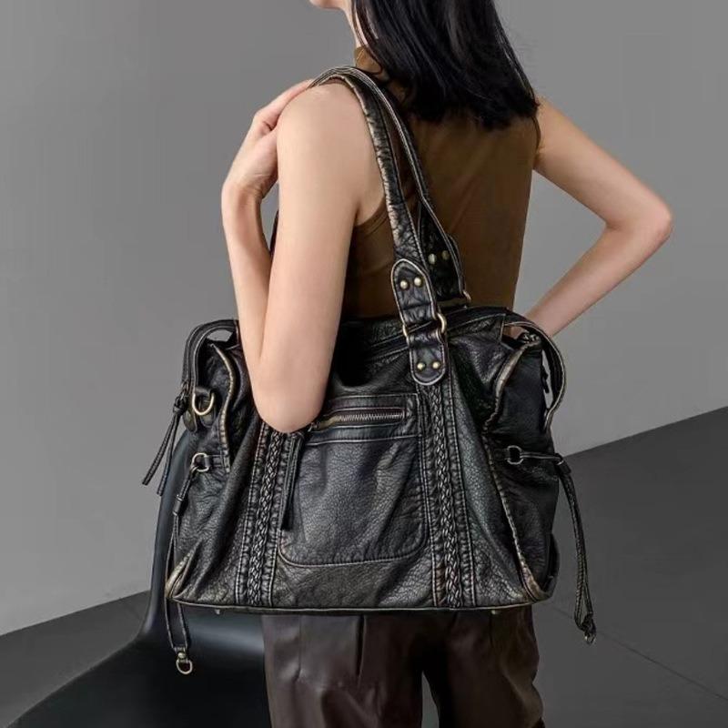 New Fashionable Retro Portable Shoulder Bag Washed Soft Locomotive Bag Large Capacity Travel Tote Bag