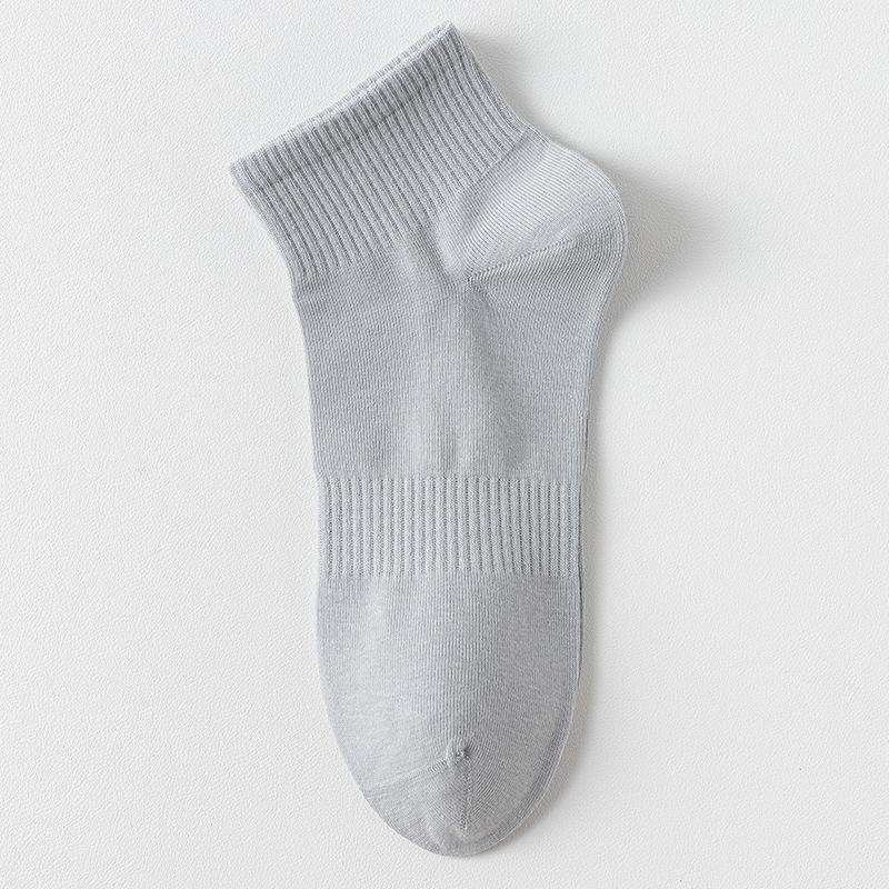 Men's Summer Thin Solid Color Breathable and Sweat Absorbing Mid Calf Sports Socks
