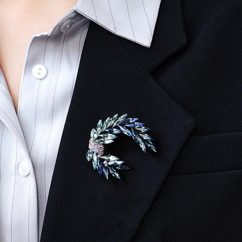 Crystal Wheat Ear Brooch, High-end Women's Delicate Brooch, Retro High-end Style, Suit Coat Accessory Pin