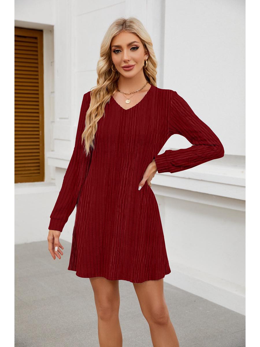 

Повседневное платье 2024 года с V-образным вырезом, карманами, ребристым узором и длинными рукавами для европейских и американских женщин. L вино красного