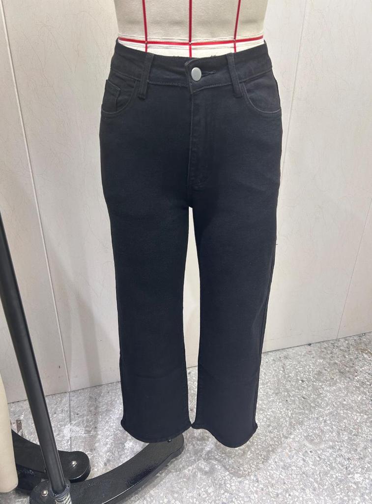 Black Washed Elastic Straight-Leg Women's Jeans