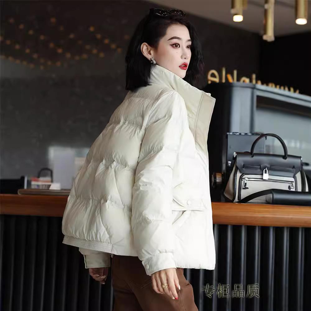 Light and thin down jacket women's short stand-up collar fashionable and casual loose new autumn and winter coat