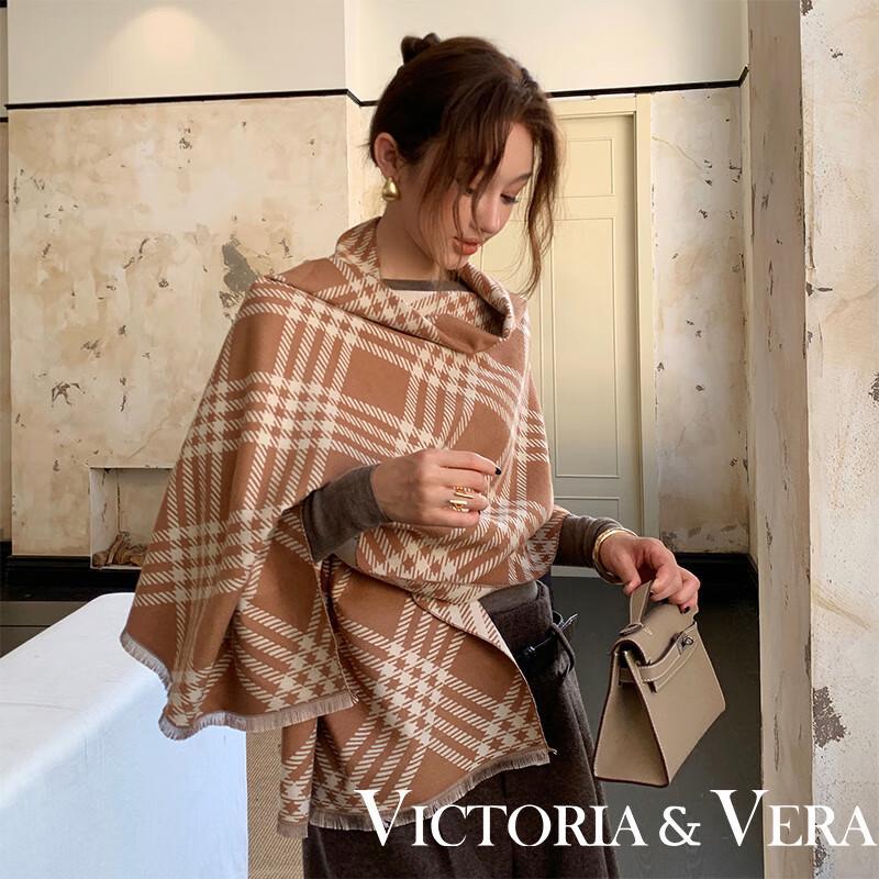 VICTORIA&VERA Large Plaid Fringed Shawl Scarf