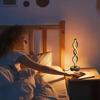 Lampe de bureau LED spirale moderne à contrôle par bouton, lumière tricolore USB, adaptée pour chevet, bureau, salon, décoration de dortoir