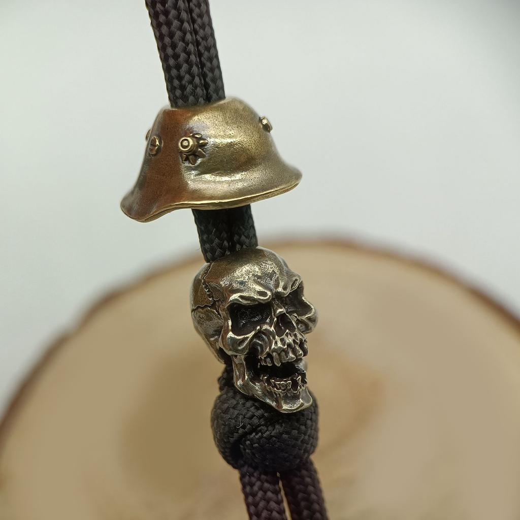 Helmet Skull Soldier Shape Parachute Cord Beads Lanyard Bead Fashion Charm Beads for DIY Lanyard Keychains Pendants