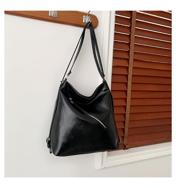 

Large Single Capacity Shoulder Crossbody Bag Fashion Simple Exquisite Girl Style чорний