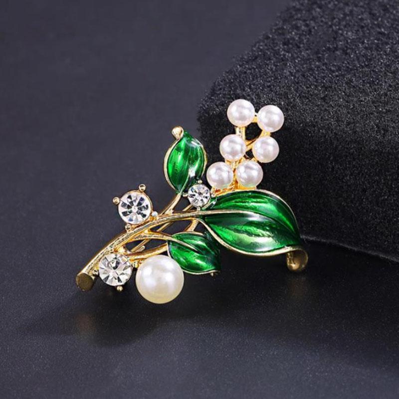

Fashion Plant Shaped Drip Oil Green Leaf Pearl Brooches For Women Clothing Coat Jewelry Accessories Gifts 1pc