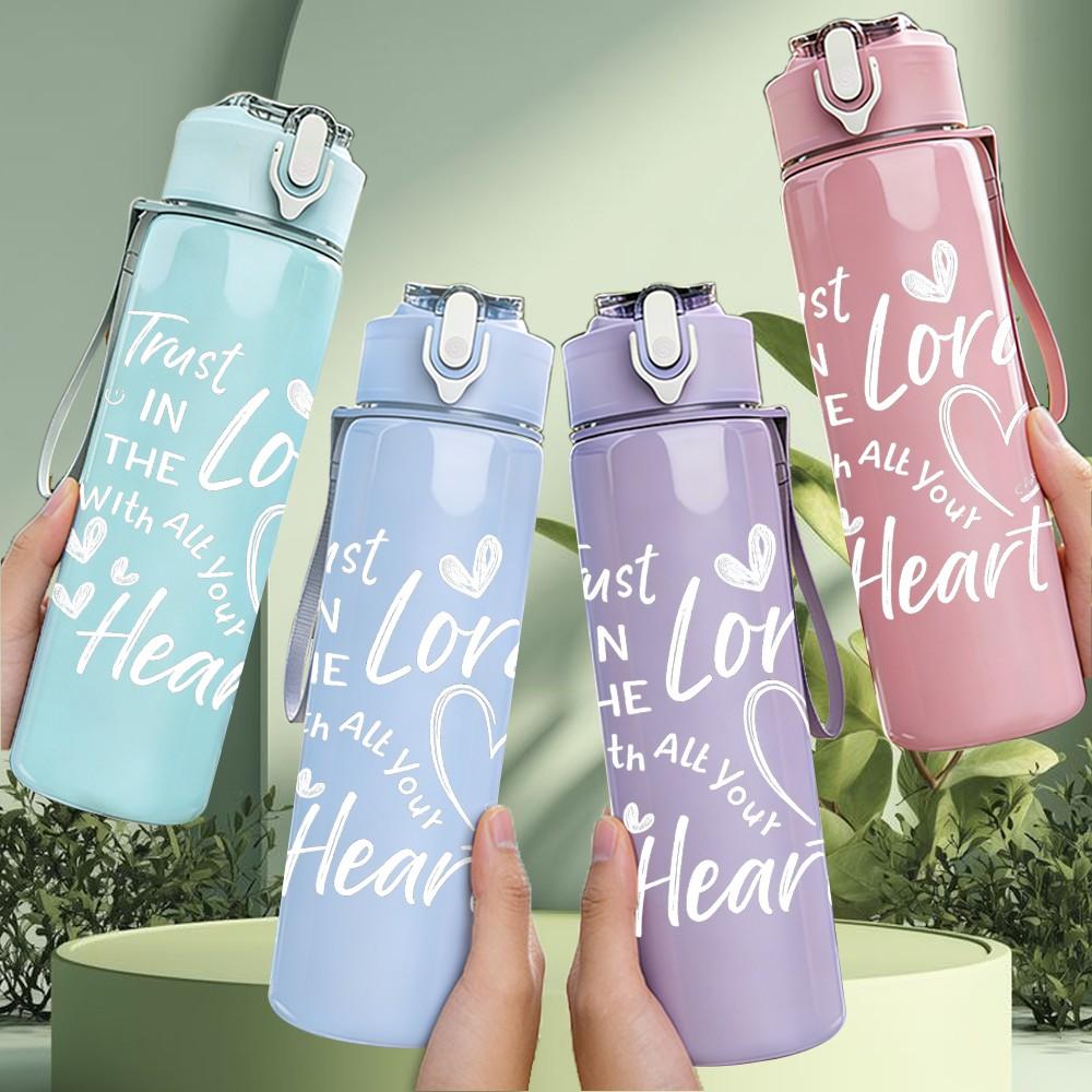 1PC Faith Heart Minimal Line Slogan Print 750ml Color Plastic Sports Water Bottle Leakproof Flip Straw Lid Suitable for Sports Office Home Use