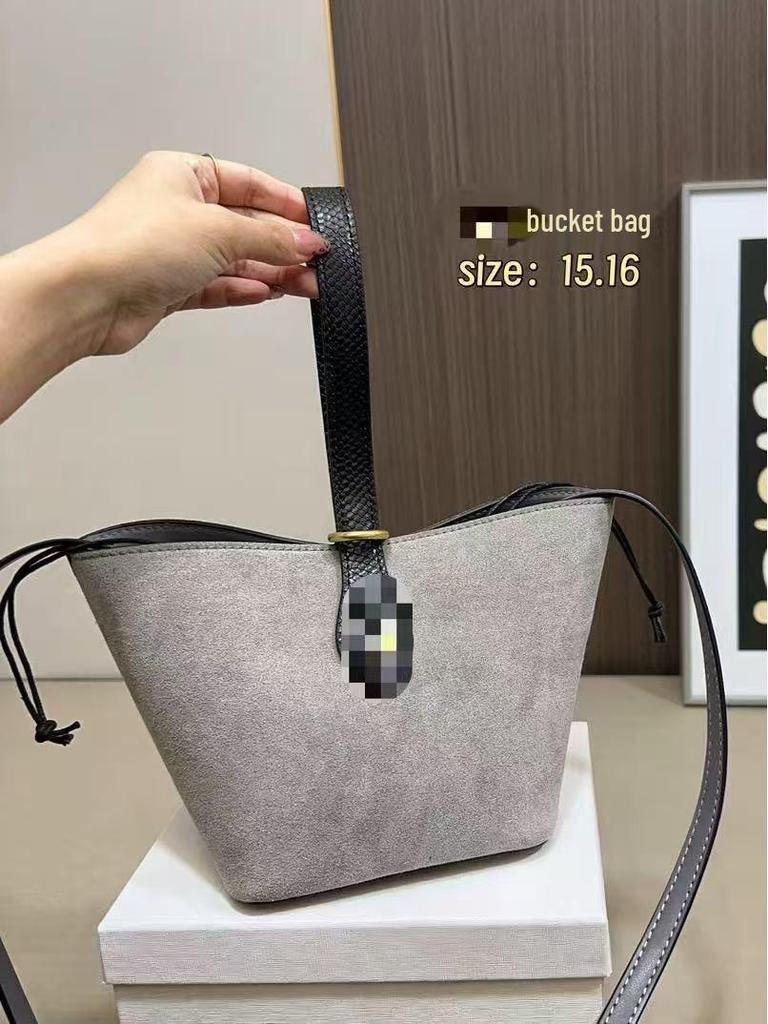 Saiya Retro Print Bucket Bag: Durable, Timeless, High-Value Classic & Versatile Style