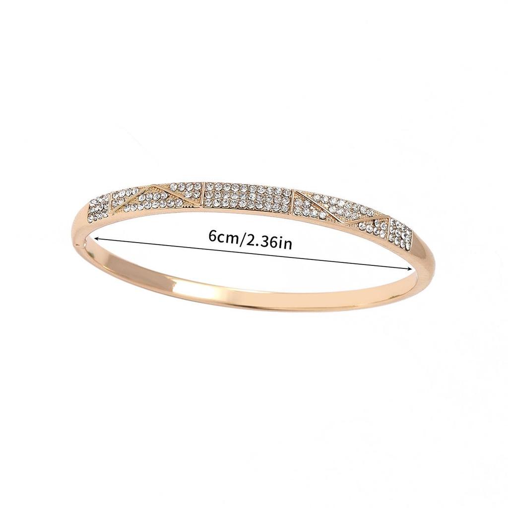 Elegant Diamond-set Oval Bangle - Women's Fashion, Stylish Commuter Jewelry Accessory