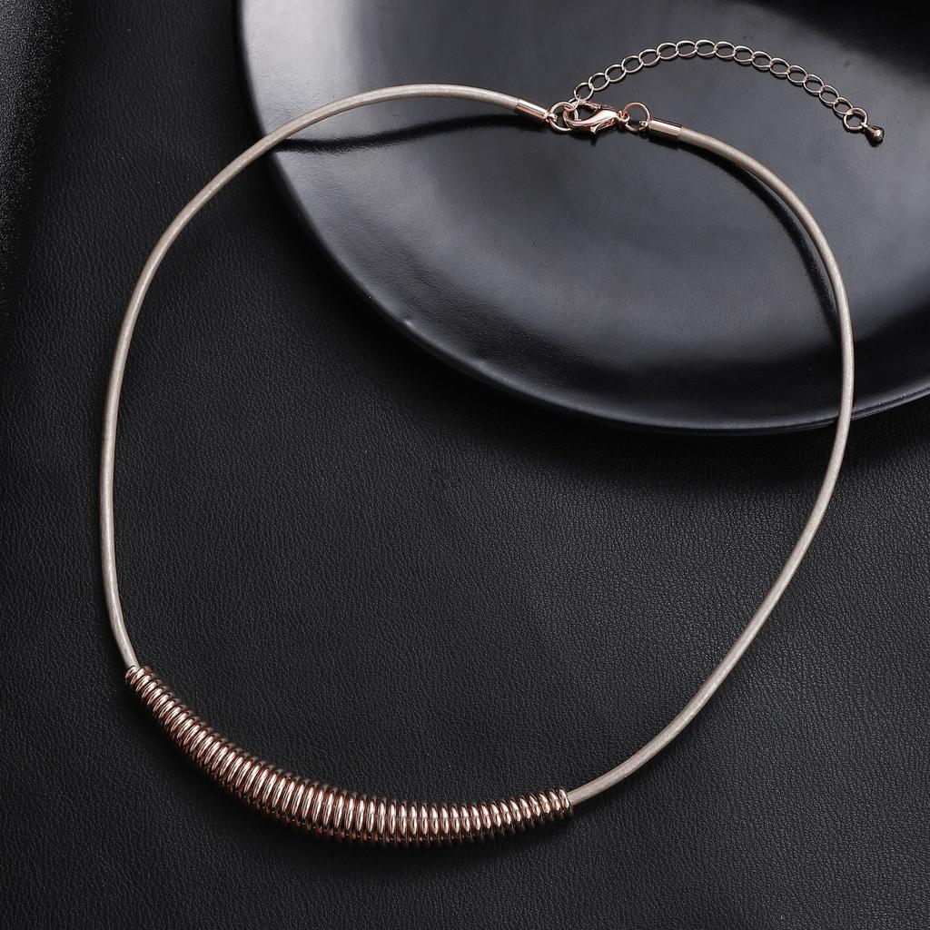 New Baroque ring spring necklace, personalized temperament collarbone chain, men's and women's versatile retro neck chain