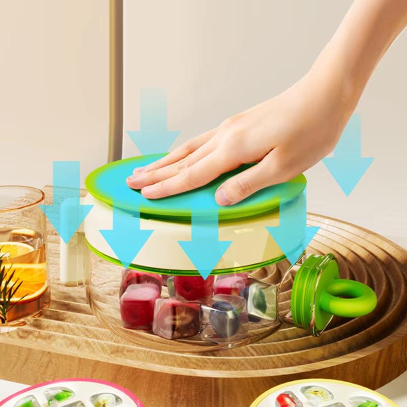 Creative Ice Cube Mold with Straps Straws Ice Maker Portable Plastic Ice Cup Kettle Outdoor Fitness Drink Bottle Ice Cube Tray
