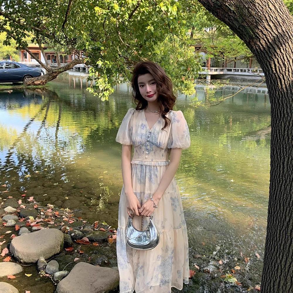 French Elegant Floral Dress Female Summer High Waist Skinny V-Neck Bubble Sleeve Sweet Salt Fairy Cake Dress