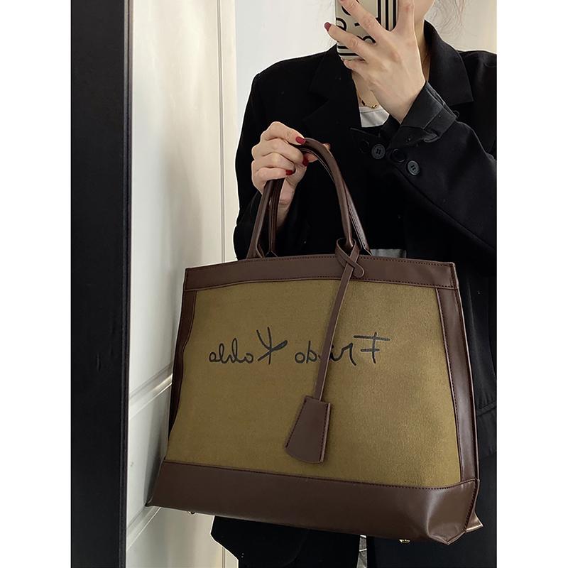 Velká kapacita Barva Kontrast Patchwork Plátěná taška Vysoce kvalitní ležérní Taška přes rameno Univerzální Dámská Jarní Nová kabelka