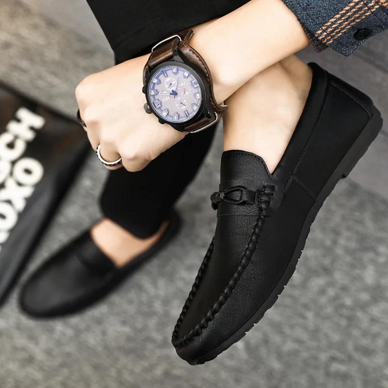 Summer New Men's Loafers Comfortable Flat Casual Shoes Men Breathable Moccasins Slip-On Soft Leather Driving Shoes 2024