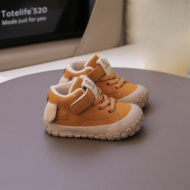 Baby Boys' Fleece-Lined Winter Shoes, Children's Warm Soft-Sole Anti-Slip Infant Footwear, Lightly Insulated Boys' Walking Shoes.