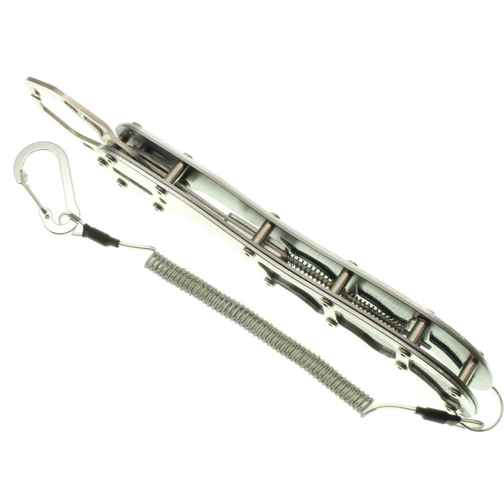 1091 Fish Carbon Fiber Fish Grip (Iregui) Grip, Pistol-Shaped (Silver)