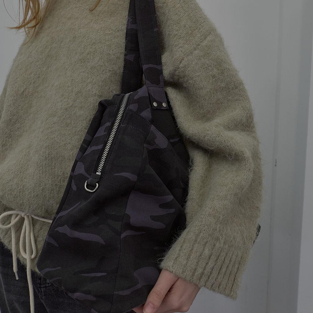 Lcdc™ Layered Camo Tote Bag (Dark Gray)