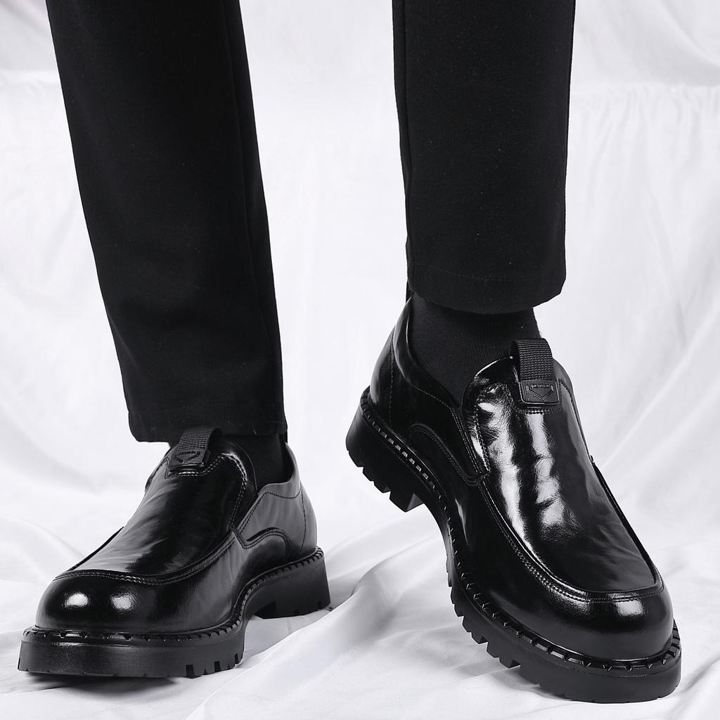 2025 new men's shoes business casual leather shoes thick sole heightening breathable soft leather trendy shoes big head leather shoes leather shoe