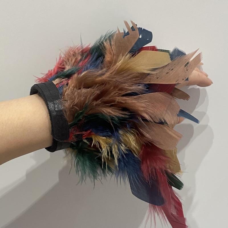 Fashion Feather Cuffs For Women Bracelet Plume Sexy Handcuffs ostrich Feather Cuffs Manicure hand photo cuffs Anklet Bracelet