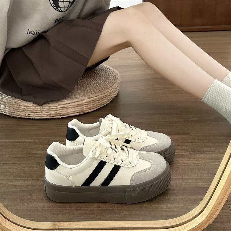Versatile German training shoes for women in spring and summer 2025 thick soled white shoes  casual sports board shoes