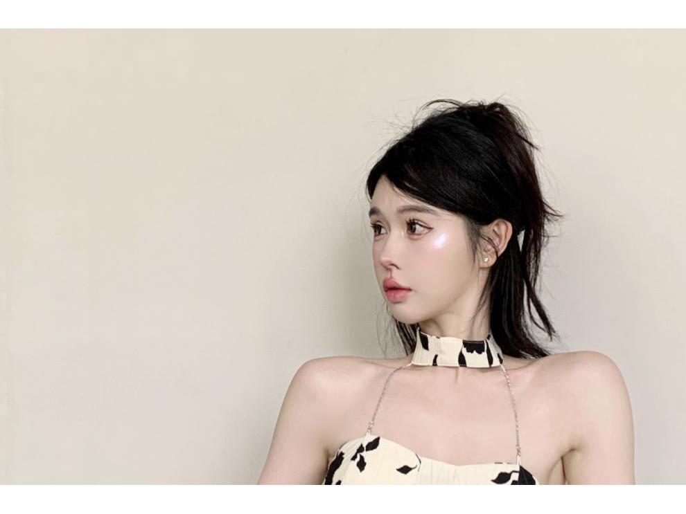 Design-Inspired Off-Shoulder Halter Crop Top - Summer New Arrival