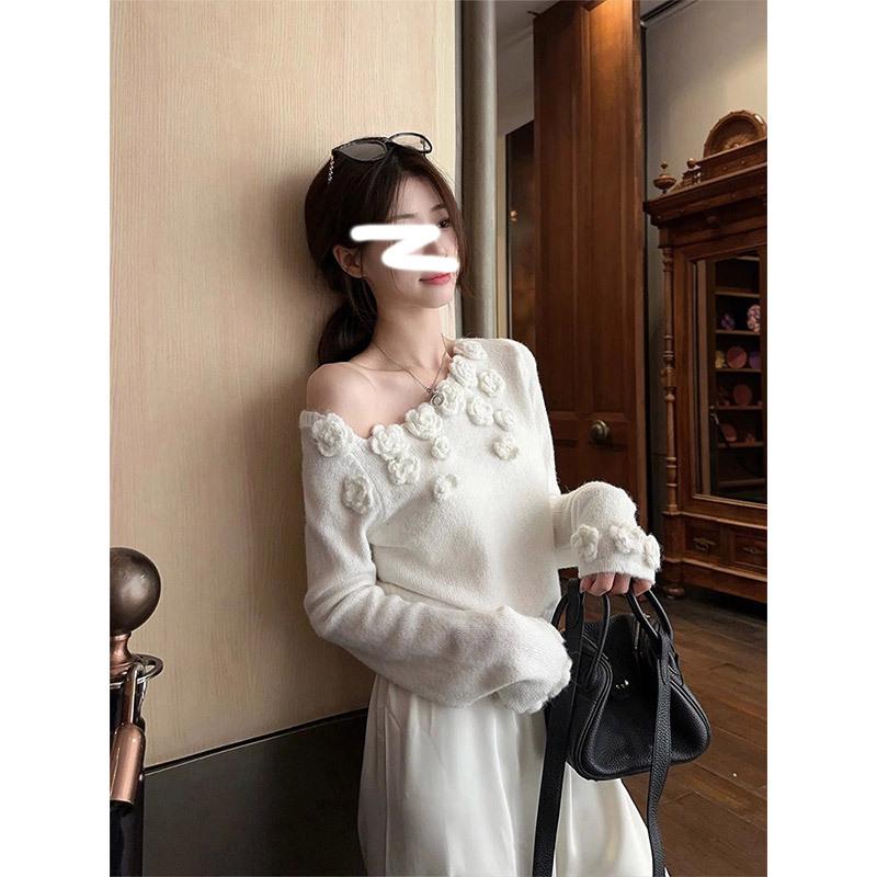 Petite Women's Retro Style Long Sleeve White Knit Sweater