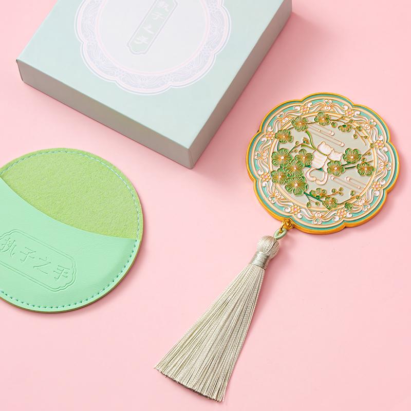 Luxury Chinese Style Compact Mirror Gift Box – Portable Handheld Makeup Mirror for Touch-Ups, Perfect Bestie Gift