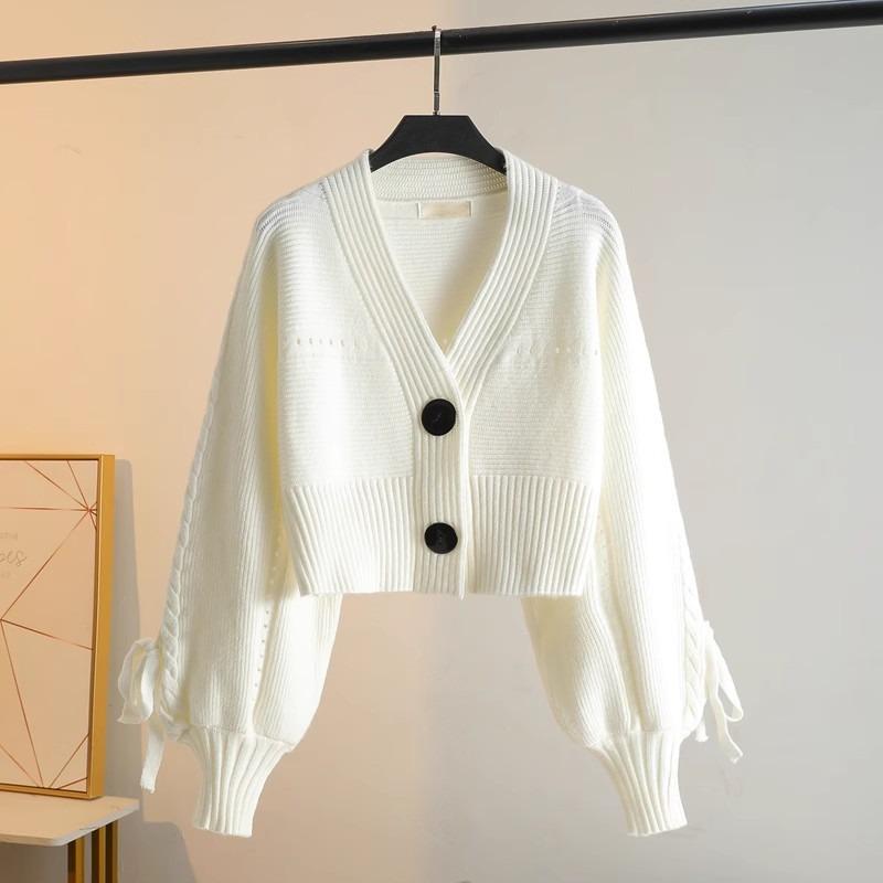 Autumn and winter new knitted cardigan sweater women's thick needle knitted pit strip loose short small top jacket women