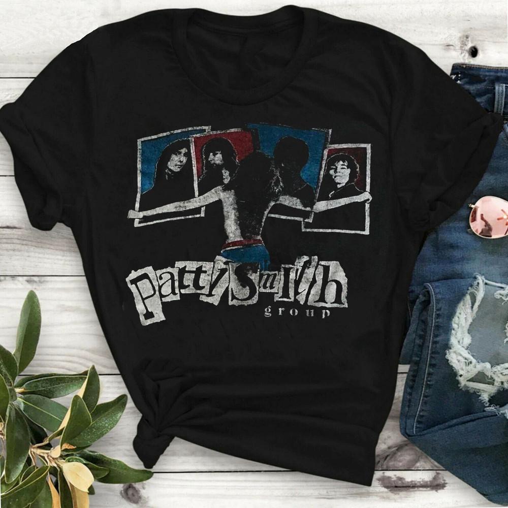 

Vintage Patti Smith Group T shirt Short Sleeve Black Unisex S-234xl KN682 Unisex T-Shirt XXL
