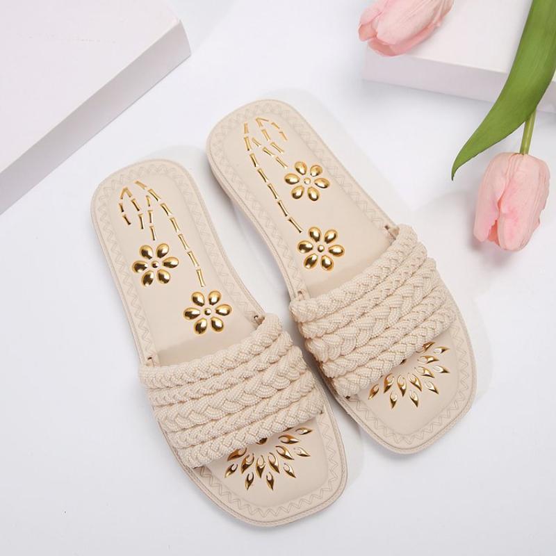Fashion New Summer Fashion Fried Dough Twists Texture Low Heel Sandals Comfortable Outdoor Beach Shoes Women's Slippers