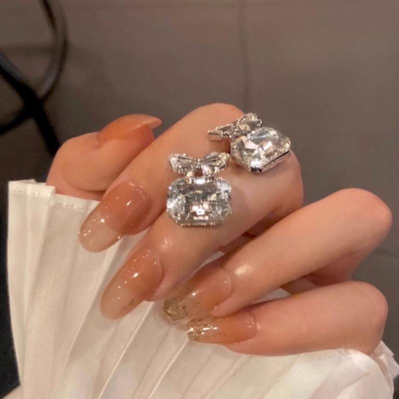 Серьги-пусеты с бантом из леденцового сахара, нишевый дизайн, супер блеск, высококлассная девичья мода, серьги с полным бриллиантом и цирконом