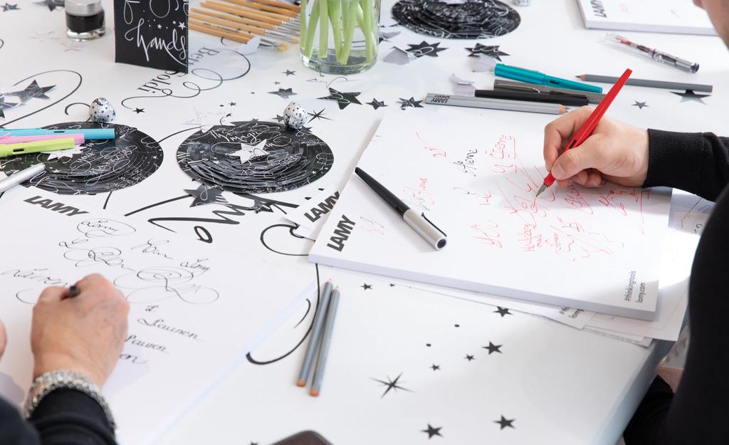 Lamy Joy AL fyllepenn ergonomisk grep og polert stålspiss mm linjebredde båndspiss kalligrafi fyllepenn LAMY T 10 blå med blekkpatron -
