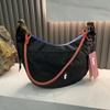 8L2026 Damen Nylon Umhängetasche, Color-Block Design, Knödeltasche, Einfach und Leicht