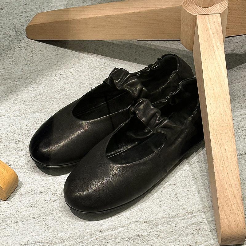 Leather Korean version round head shallow mouth pleated word belt Mary Jane single shoes women's 2025 spring summer ballet flats