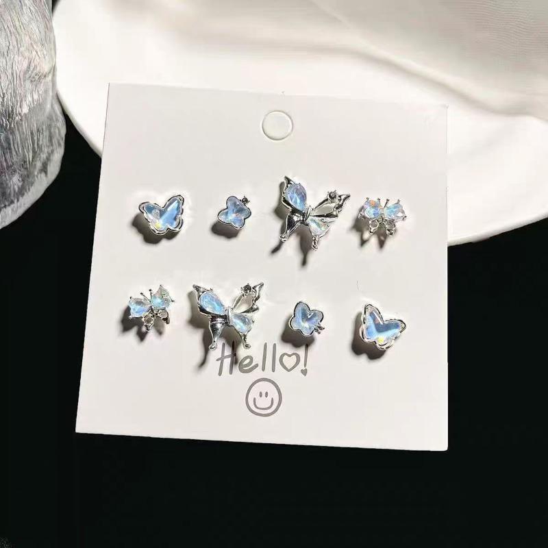 Exquisite and Compact Alloy Set Earrings, Sweet, Niche, Simple, New Style Stud Earrings, Versatile Butterfly-shaped Earrings