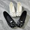 Geteilte Zehenschuhe Damen Polka Dots Ein-Pedal Einzelne Schuhe Damen Flachboden Flache Öffnung Vielseitige Geteilte Zehenschuhe Mary Jane Damenschuhe