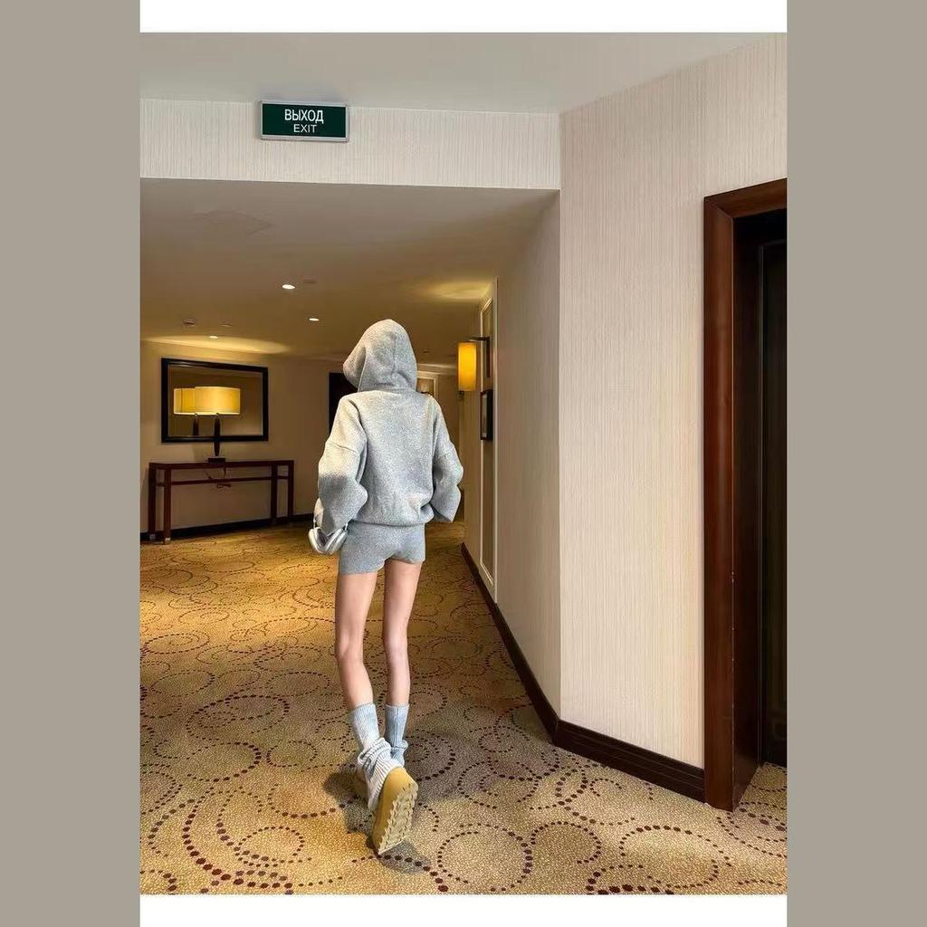 Nowy Damski Zestaw Sukienka Sweter Dzianinowy Petite Szary na Późną Jesień i Zimę 2025