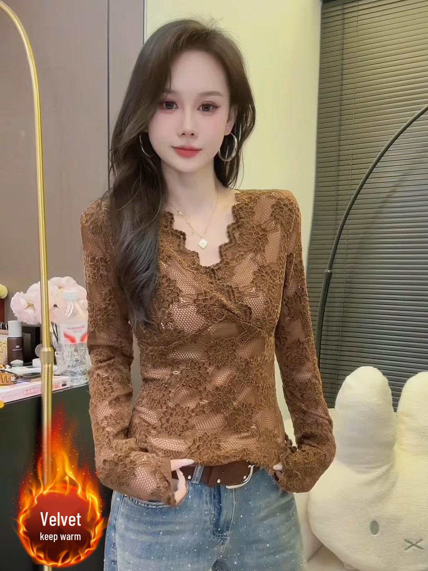 

Stylish Plus Velvet Thickened Long Sleeve Lace Top - Warm, Sexy, High-End Fashion Base Layer T-Shirt for Autumn/Winter Medium