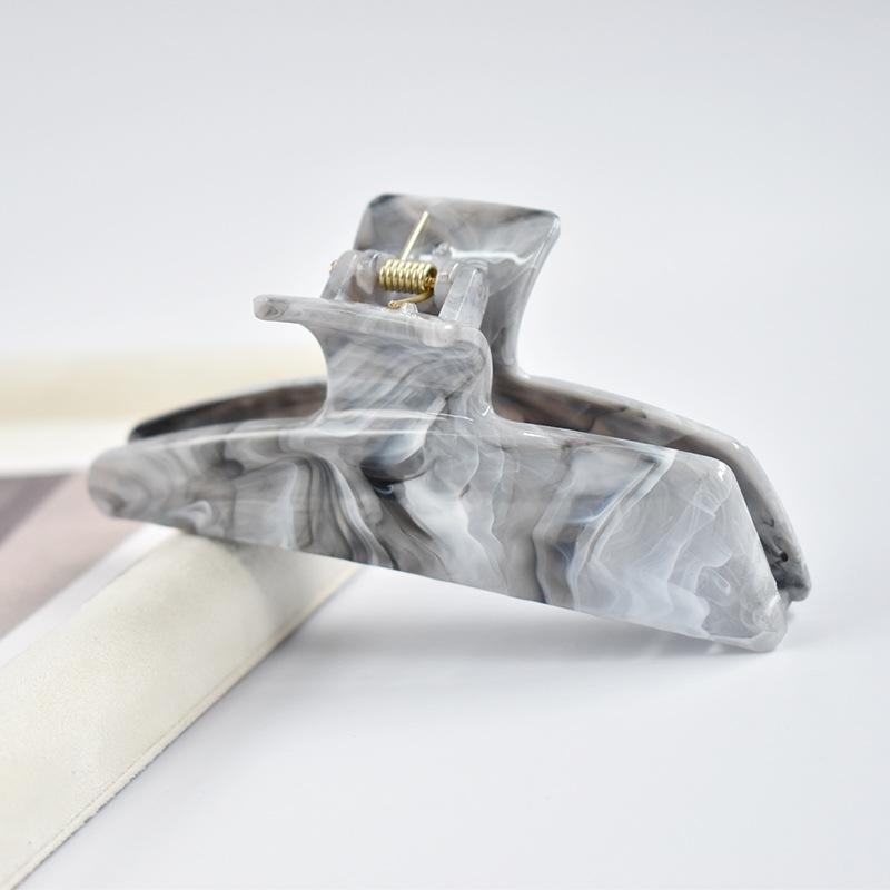 Modische Farbe Moiré Clip unregelmäßiger Pferdeschwanz Haarkralle Dutt Kopfclip weiblicher Haifischclip