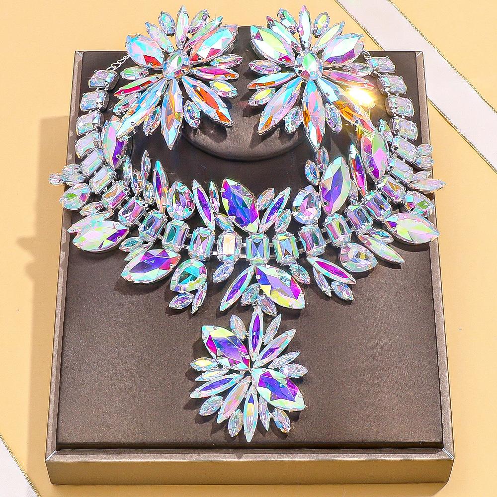 Strassblumen Halskette Ohrringe und Armband Sets Drag Queen Accessoires Übertriebenes Schmuckset für Damen 2026