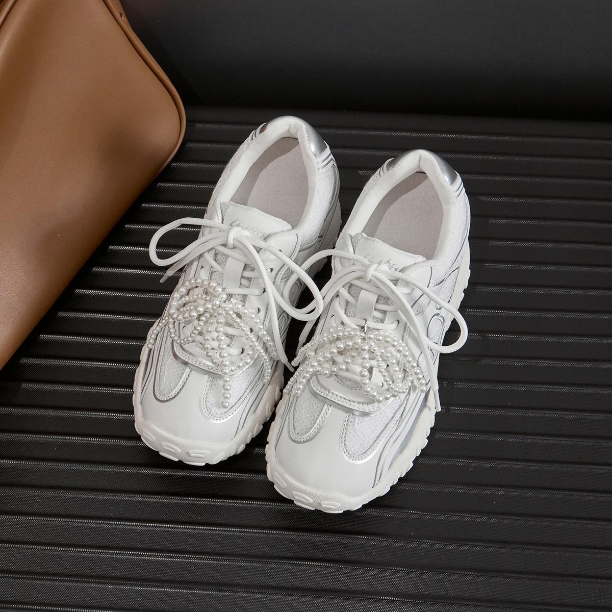 

Женская обувь на внутренней платформе, лето, новая, кружево, жемчуг, толстая подошва, увеличивающая рост, повседневная спортивная обувь 35