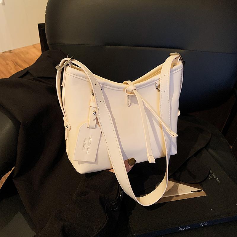 Casual soft surface large-capacity bag women's 2025 new fashion commuter shoulder bag candy color simple oblique span bag