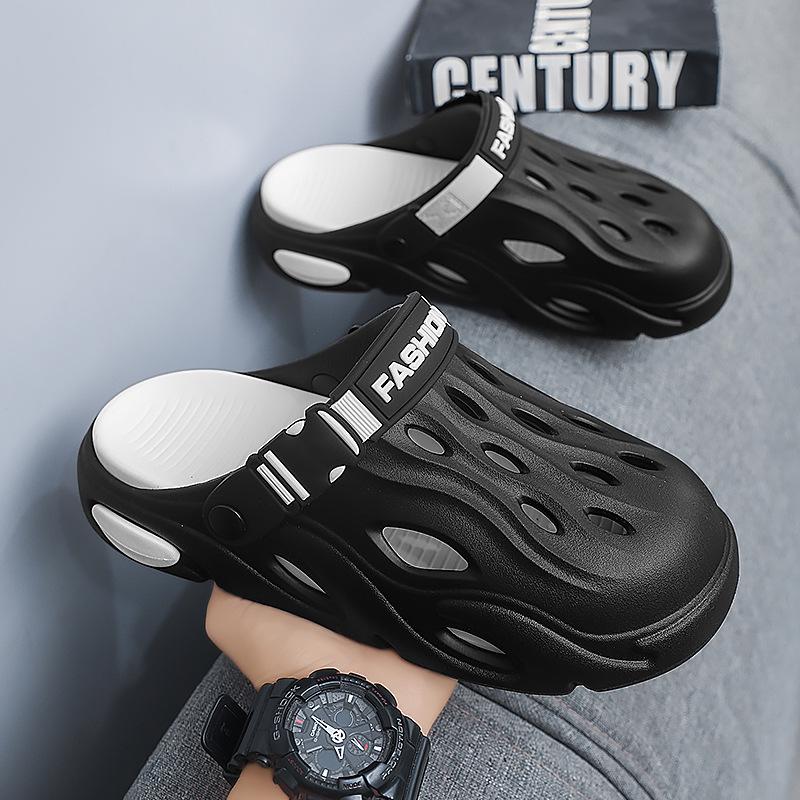 Men's Summer Closed-Toe Breathable Beach Sandals - Soft Sole Outdoor Slippers