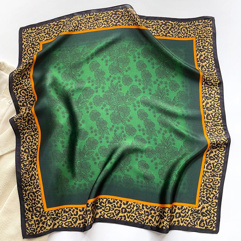 

100% Real Silk Handkerchief Scarf Women Fashion Foulard Satin Shawl Scarves Big Square Hair / Head Scarves Bandana Hijab 70X70CM
