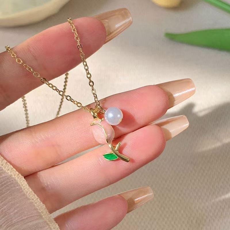 Tulip Pearl Necklace: High-End Beaded Pendant for Elegant Summer Style