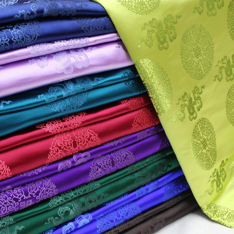 Chinesischer Stil Tang-Kostüm Mongolische Robe Tibetische Robe Ethnische Kostümierung Antikes Jacquard-Brocade-Band Seide Antiker Stoff