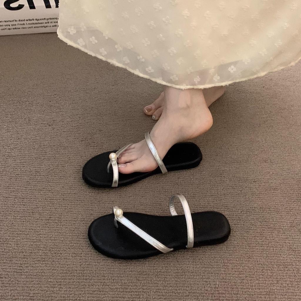 Niche Flat Bottom Simple Black French Small Cool Slippers Fairy Shoes 2025 New Summer Strap with Skirt Sandals