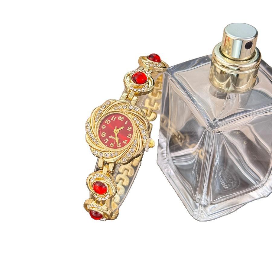 Chalcedony Diamond Women's Light Luxury Niche Bracelet Watch Gold Sunflower Quartz Watch