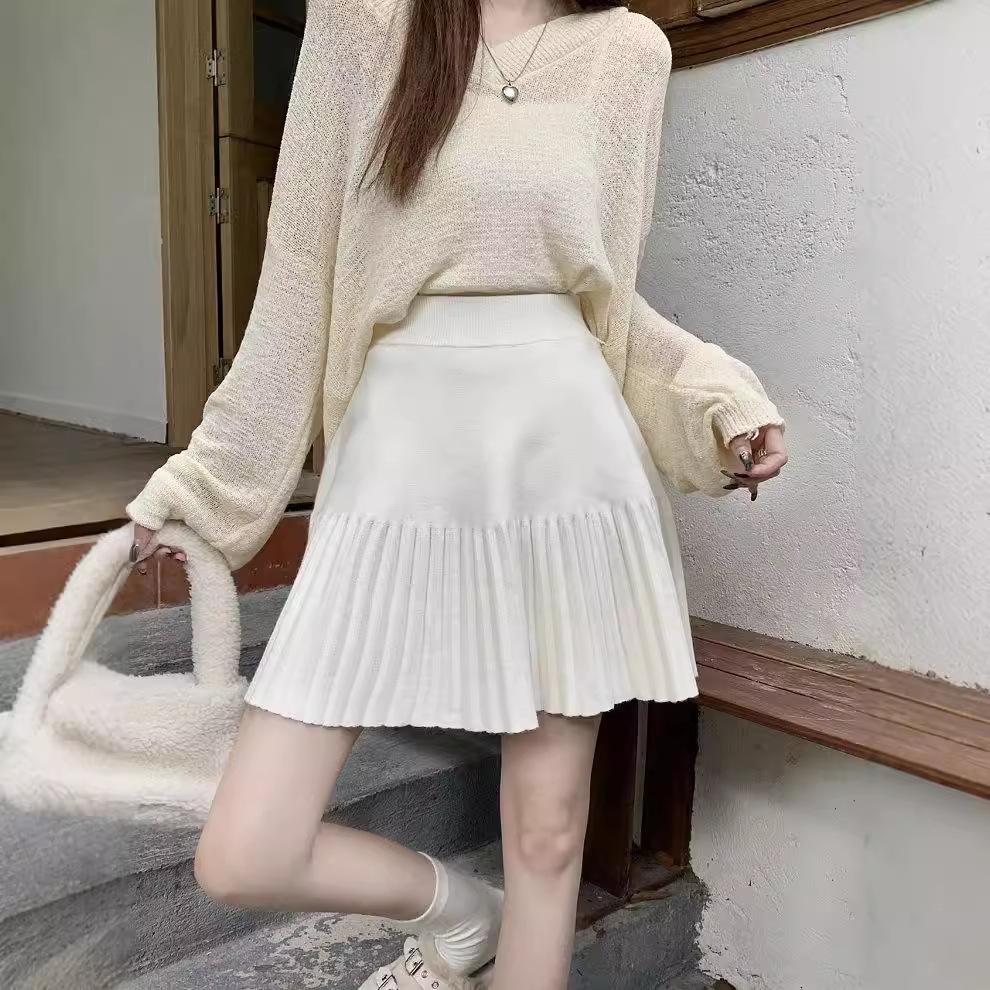 High Waisted Loose A-line Pleated Short Skirt Solid Color Knitted Half Skirt for Women